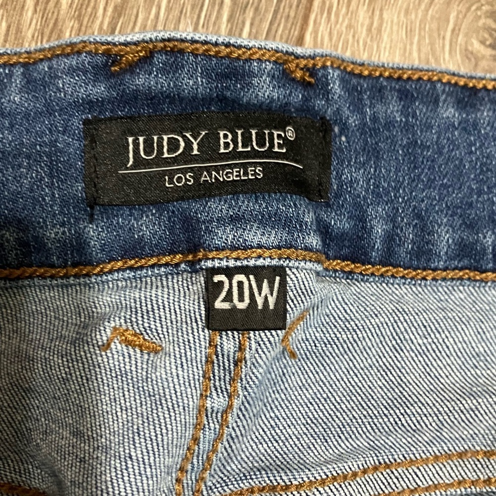 Judy Blue Wide Leg Denim Jeans - Picture 5 of 9